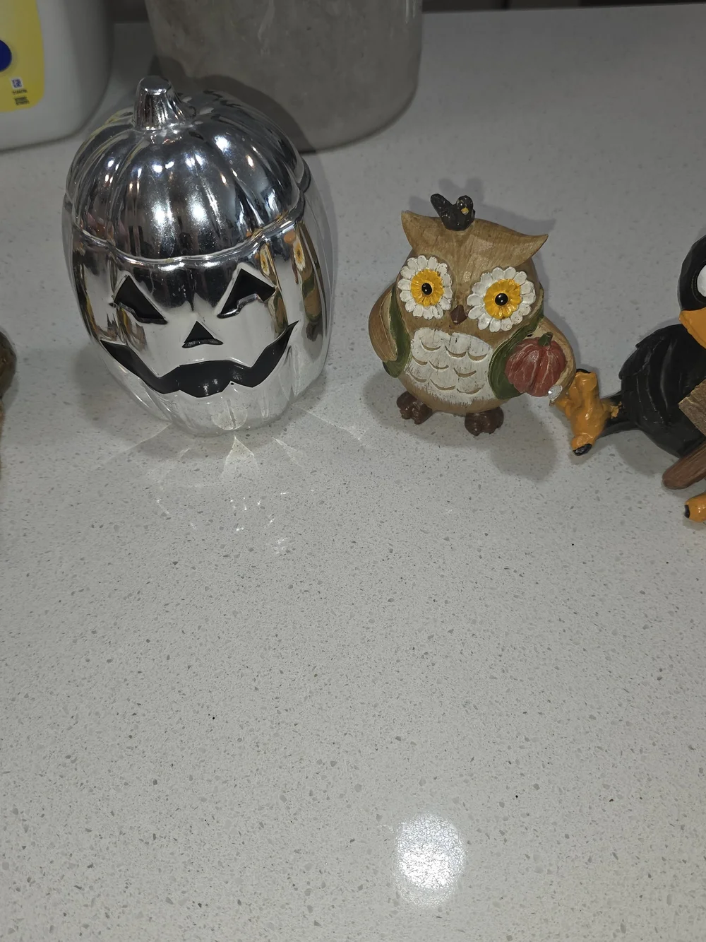 Resin/ceramic decorative figurine set, Fall/Halloween themed bird and owl collec